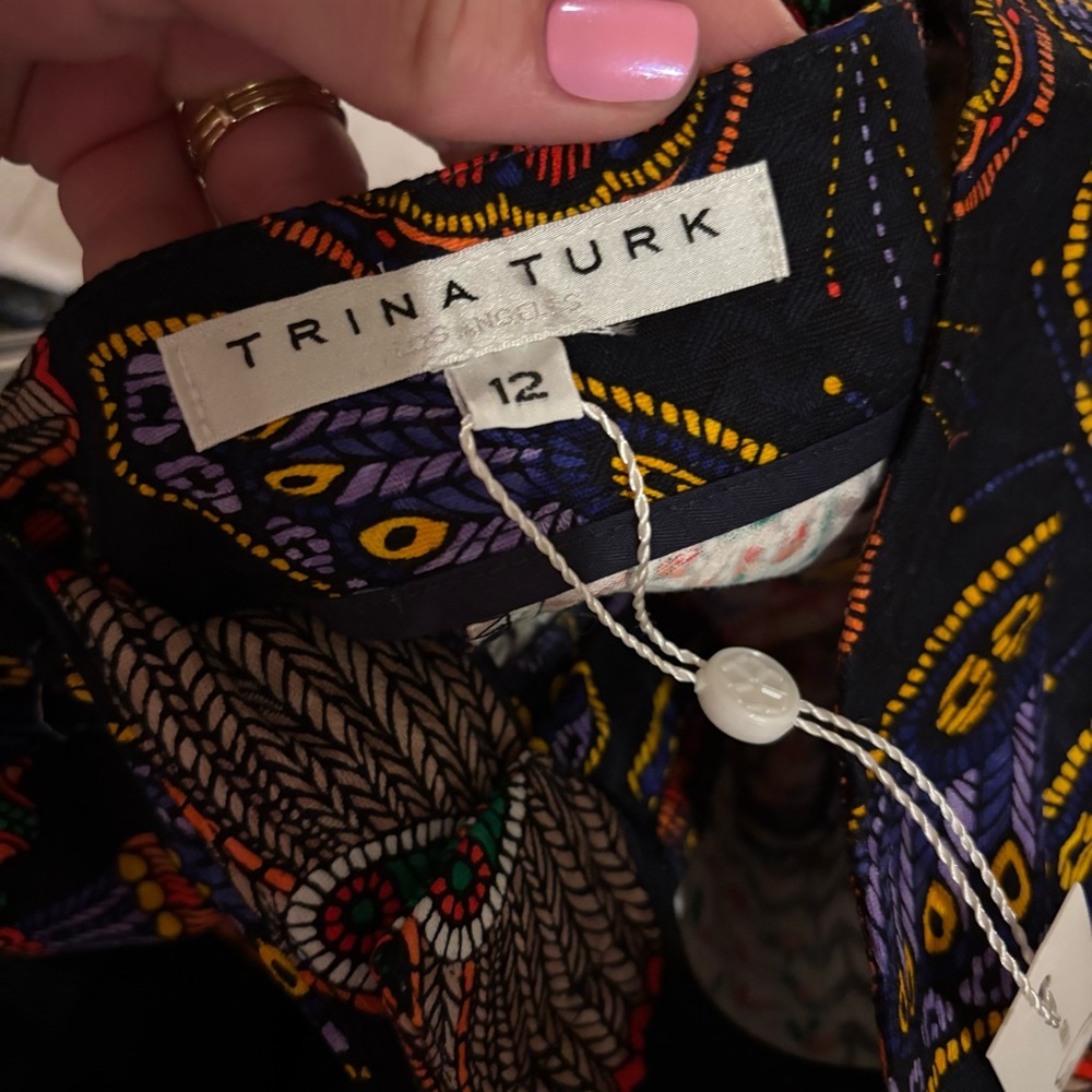 ❗️FINAL❗️NWT Trina Turk Multicolor Butterfly Print High Waist Shorts 12 - Picture 7 of 10